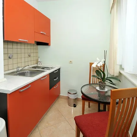 Guest house Lida 2 4*