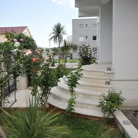 Guest house Lida 2 4*